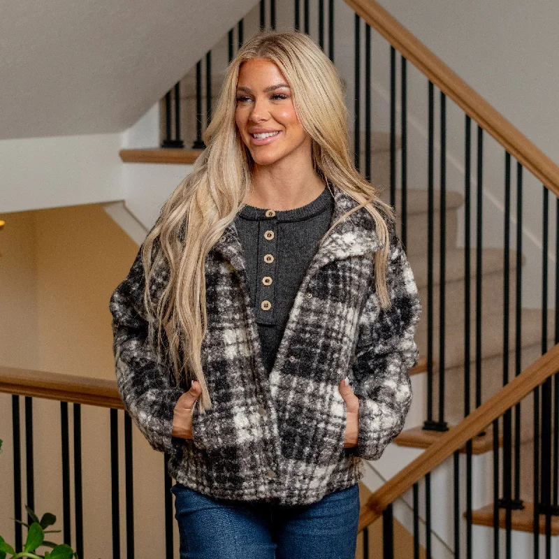 Plaid Collared Neck Boucle Jacket with Pockets