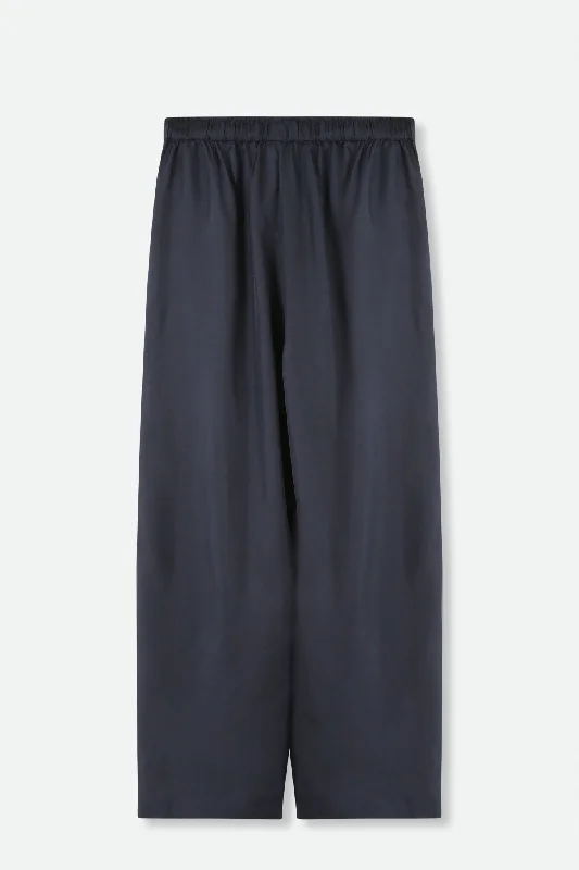 PAZ SILK TWILL NARROW LEG PANT IN NAVY